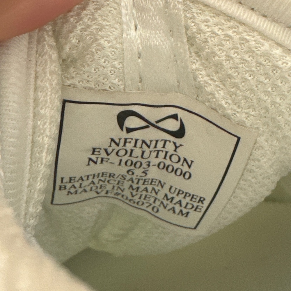 Nfinity Evolution White Cheer Shoes - image 4